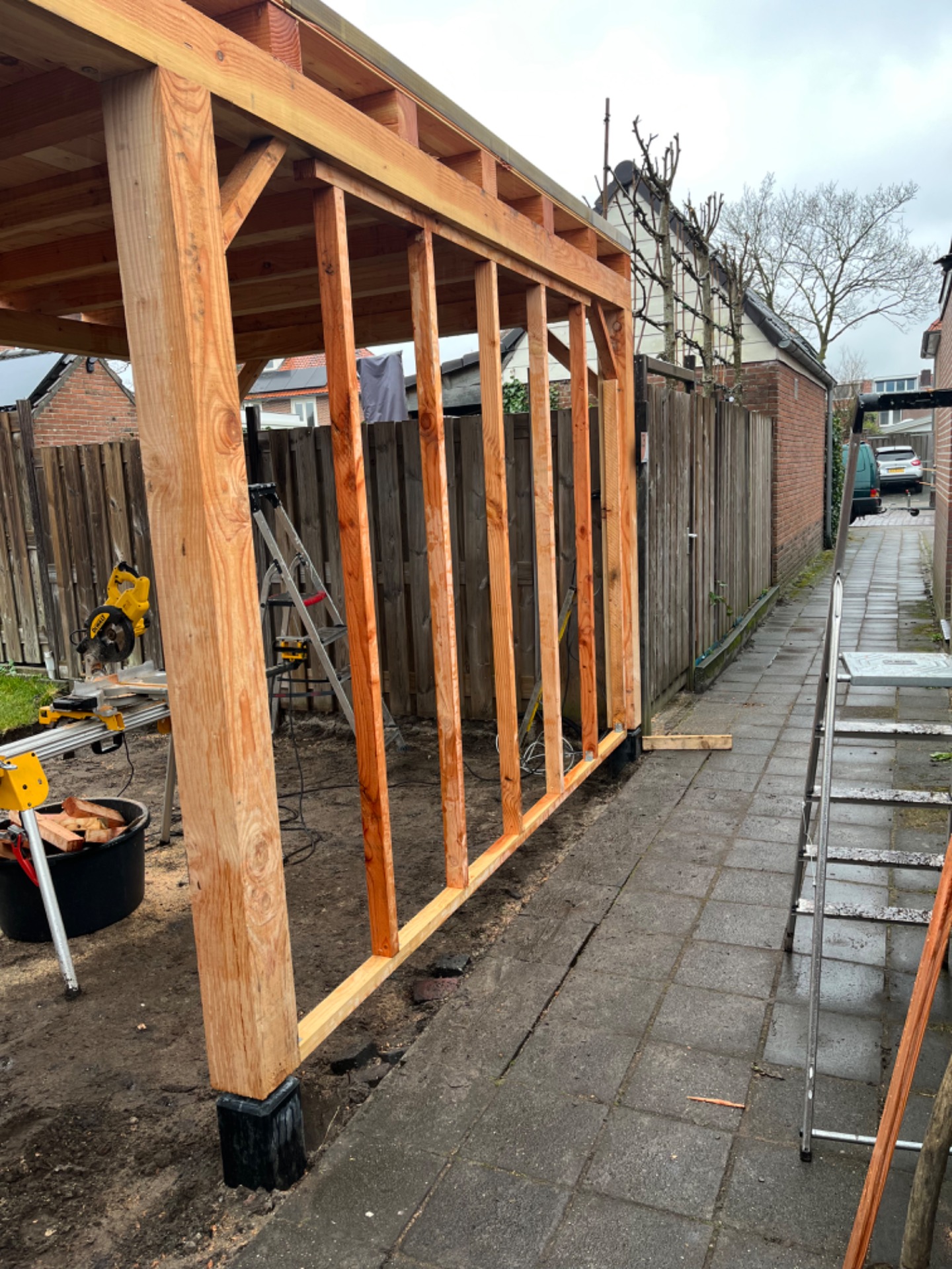 Regelbalkenframe tbv zweeds rabat wand